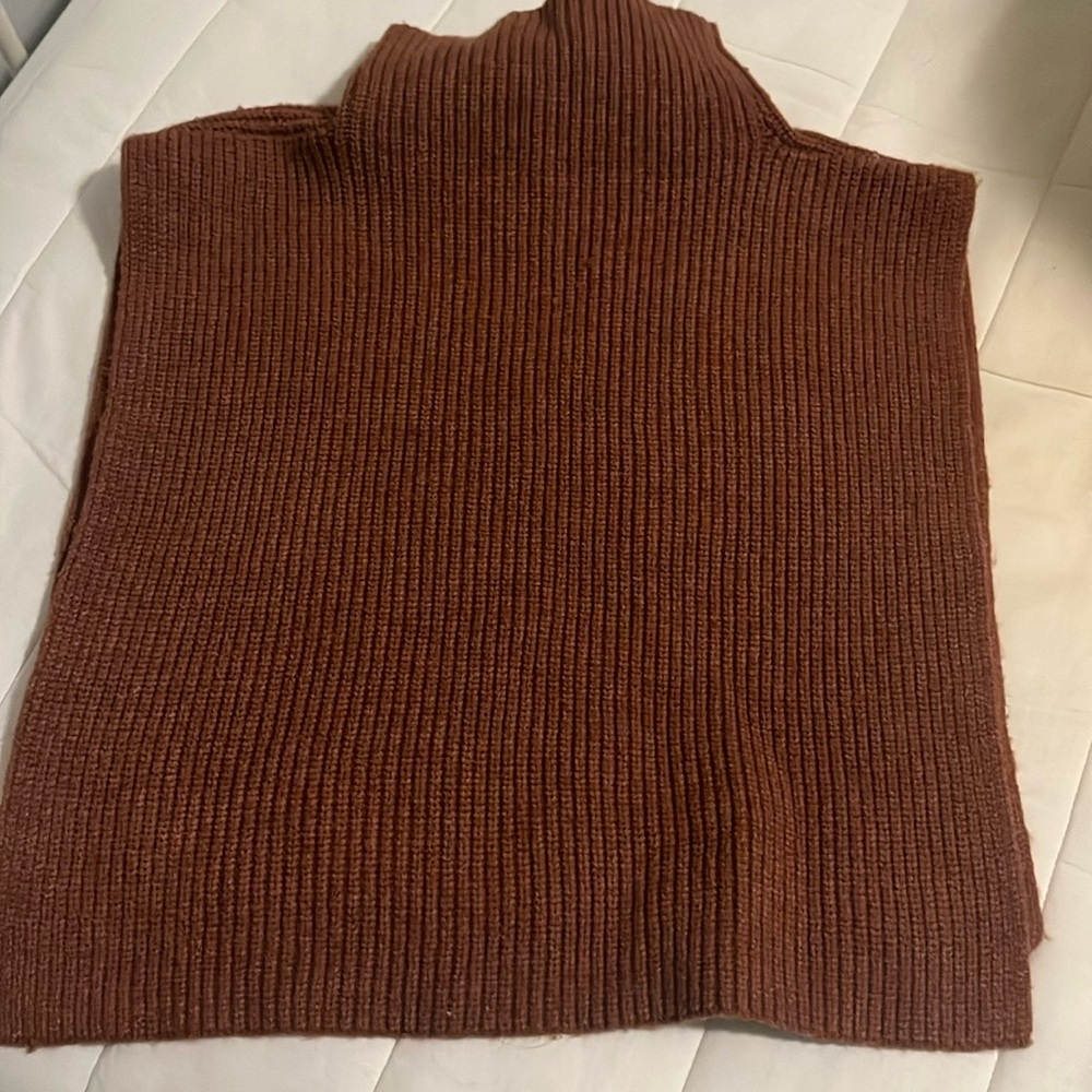 Sweater vest